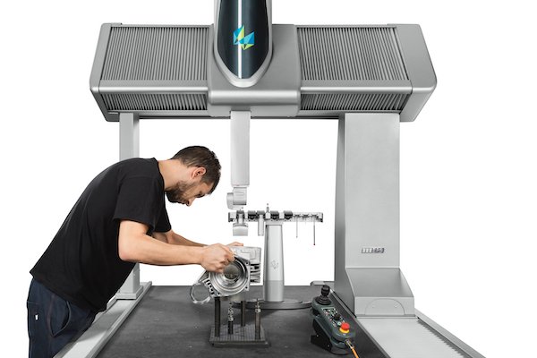 Hexagon coordinate measuring machine for precision dimensional inspection